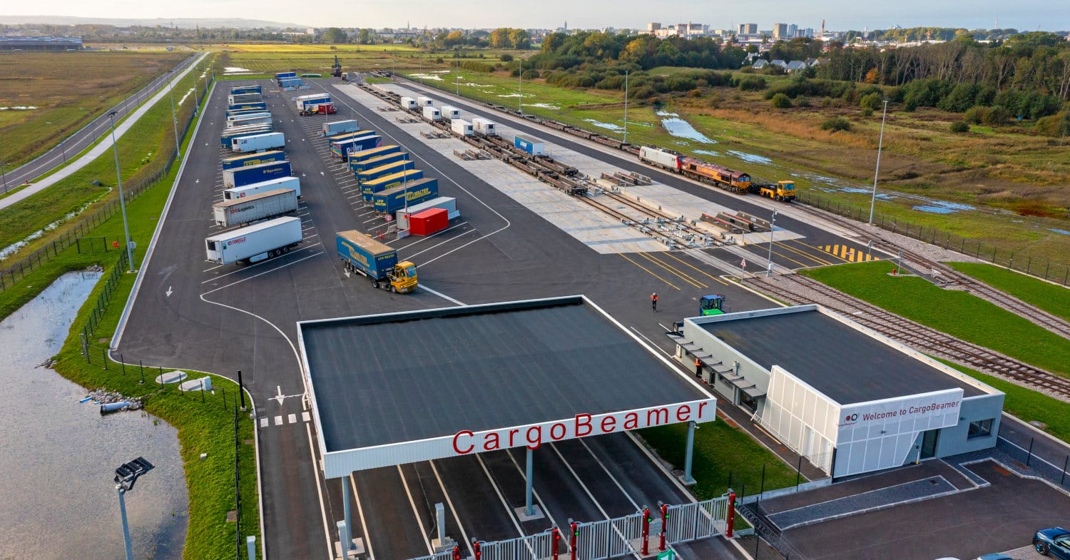 CargoBeamer duplicará las circulaciones en la autopista ferroviaria Calais-Perpiñán
