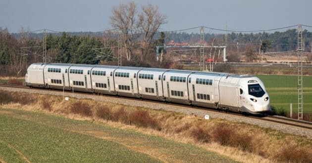 Avelia Horizon family trainset during first dynamic tests on Velim circuit. © Julien Goldstein/Alstom.