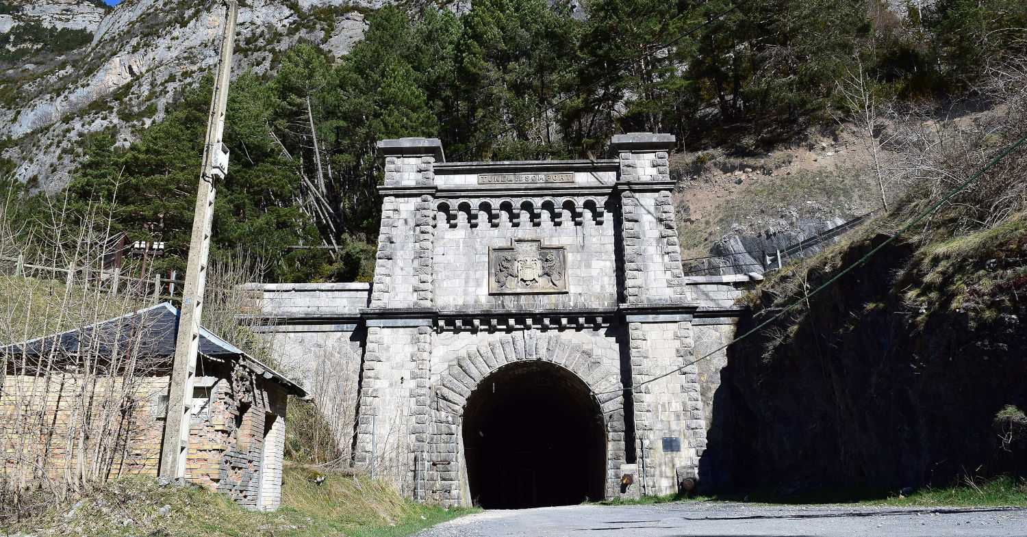 Licitada la redacción del proyecto constructivo de reapertura del túnel de Somport