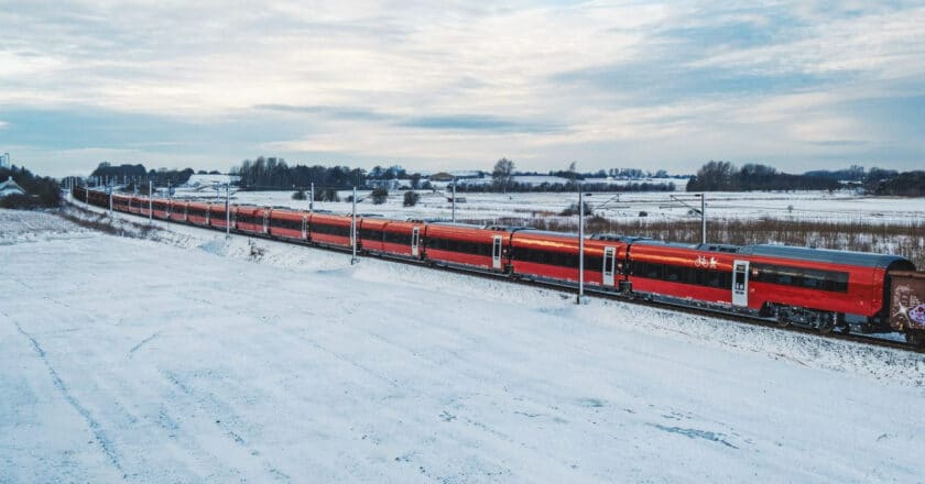 José Antonio Santano states that the Talgo sale process could be in its final weeks or days.