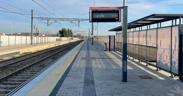 Platforms at the new Albal station on the Valencia Cercanías network. © MINISTRY OF TRANSPORT AND SUSTAINABLE MOBILITY.