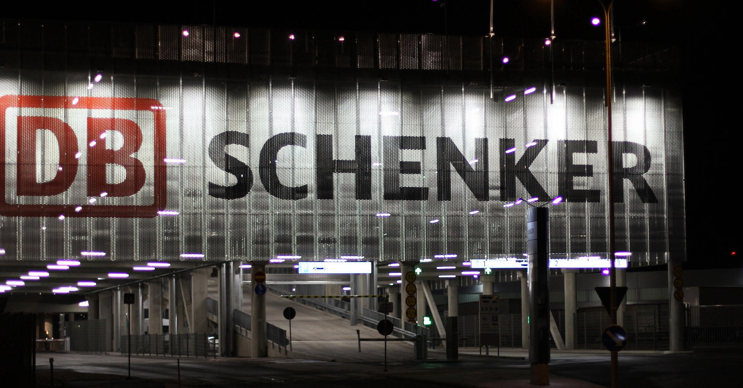 Culmina la venta de DB Schenker a DSV