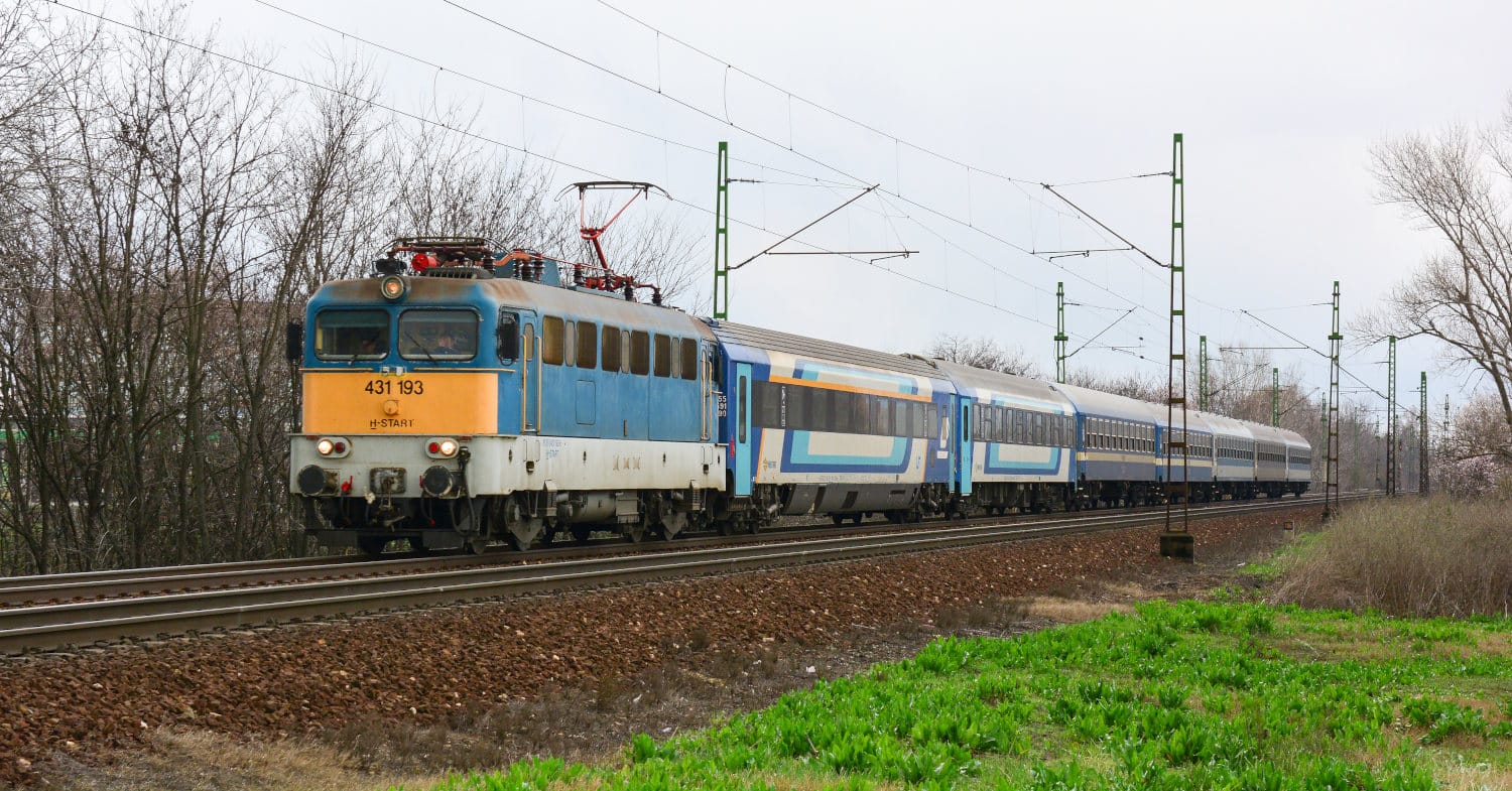 La CE denuncia a Hungría ante el TJUE por la falta de independencia del regulador ferroviario