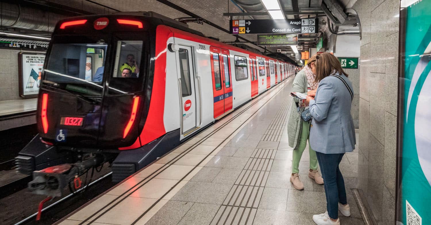 Completion of the entry into service of the 7000 and 8000 series of Barcelona metro trains