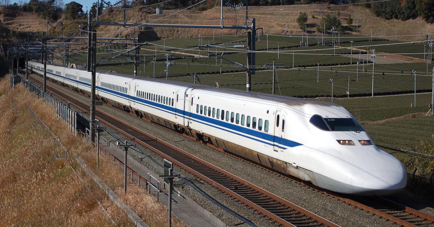 JR Central y Renfe firman un acuerdo para reforzar su colaboración en proyectos internacionales
