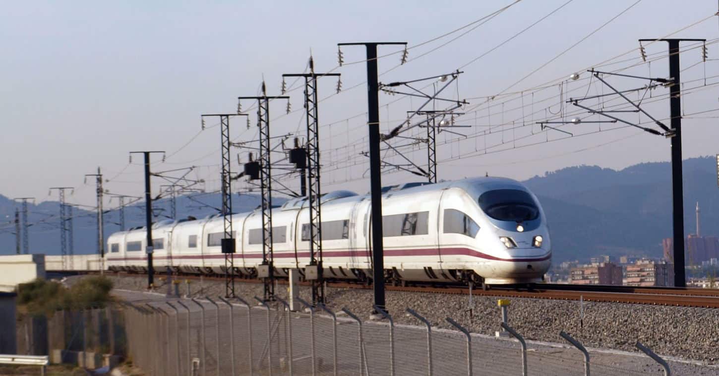 Adif AV adjudica a Renfe las pruebas de infraestructura con material rodante
