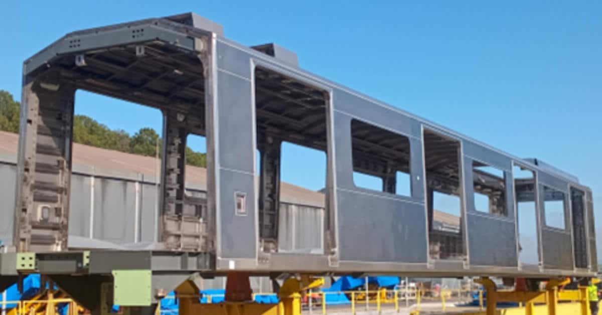 Completion of the first carbody of the trains on line 7 of the Santiago metro