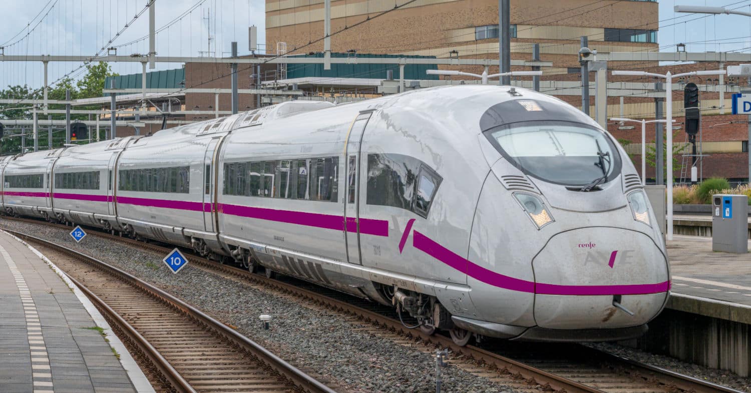 ¿Qué trenes va a «buscar» Óscar Puente a Alemania?