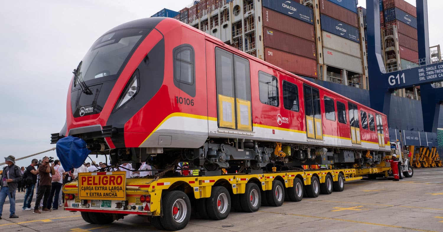 Llega a Colombia el primer tren del metro de Bogotá