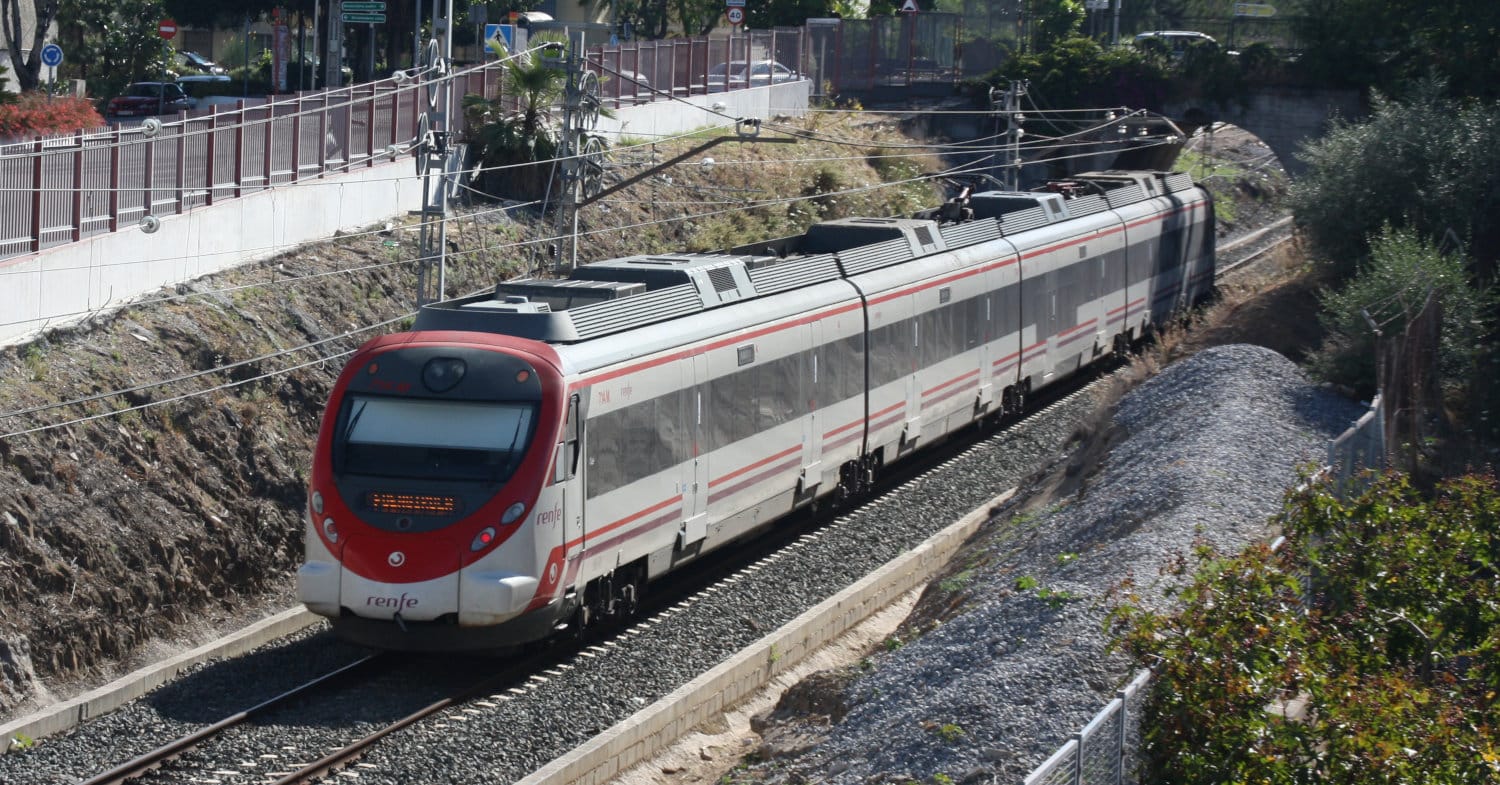 Transportes aumentará la capacidad de la C-1 de Málaga en un 60%