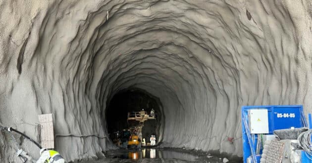 Interior of one of the new railway access tunnels to the port of Punta Langosteira. MINISTRY OF TRANSPORT AND SUSTAINABLE MOBILITY.