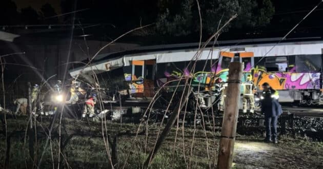 Imagen de uno de los trenes accidentados, publicada en X por eSPAINews sin mencionar autoría.