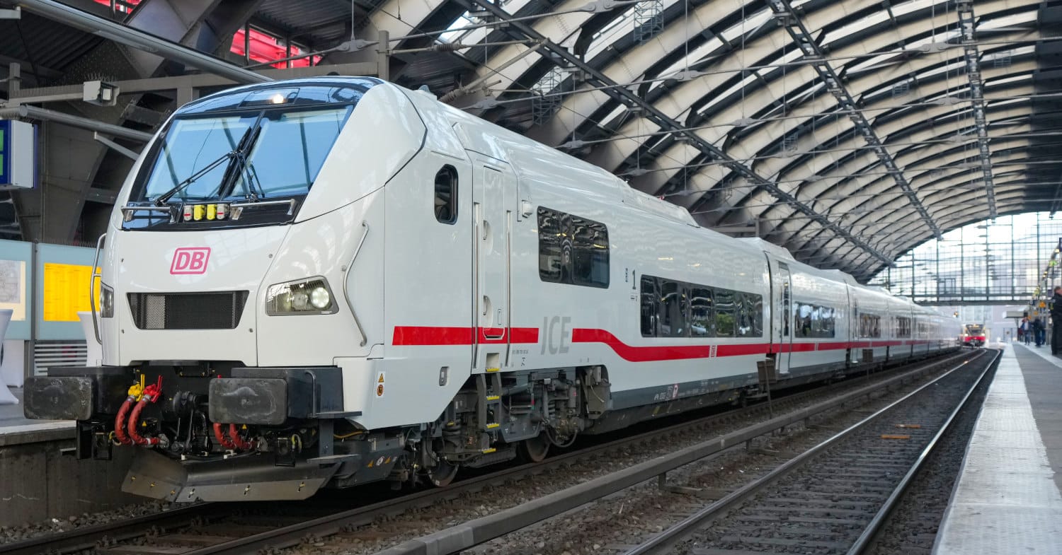 Carlos Palacio Oriol resigns as Talgo chairman and hands over to José Antonio Jainaga
