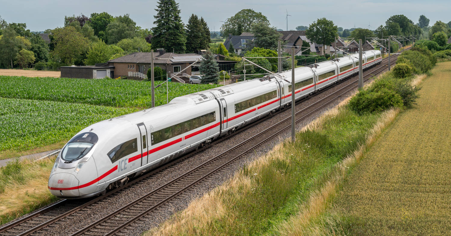 DB sells 25 ICE 3neo trains to lease them back