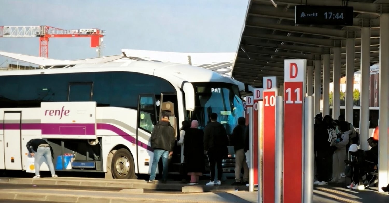 Renfe defends its bus tender amid precautionary suspension by TACRC