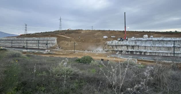 Zona de los trabajos en Álora, donde se aprecia la modificación del terreno. © ÓSCAR PUENTE.