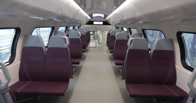 Interior of the upper floor of one of the UT 453 trains that Renfe will put into service this summer. © MINISTRY OF TRANSPORT AND SUSTAINABLE MOBILITY