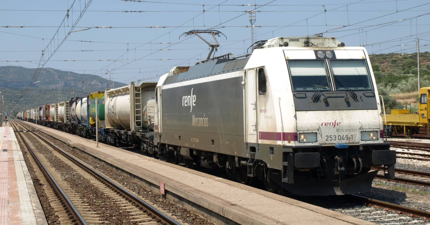 Adif and CEL join forces to boost rail freight