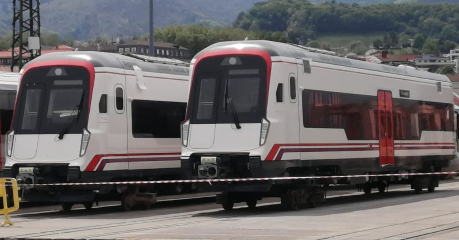 Renfe’s class 402 units receive type authorisation for the Cotos line