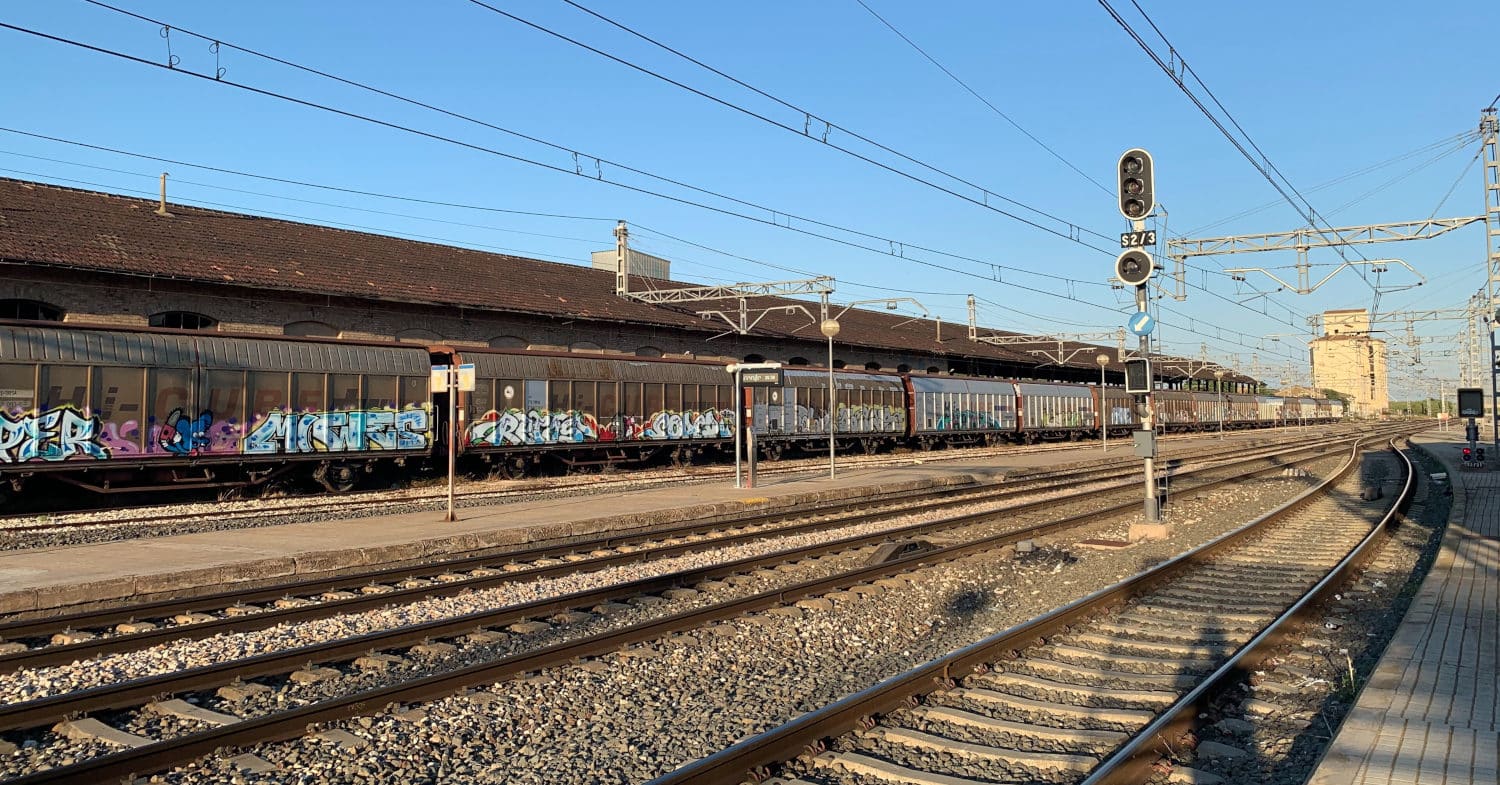 Adif to tender design contracts for 405-kilometre conventional network renewal