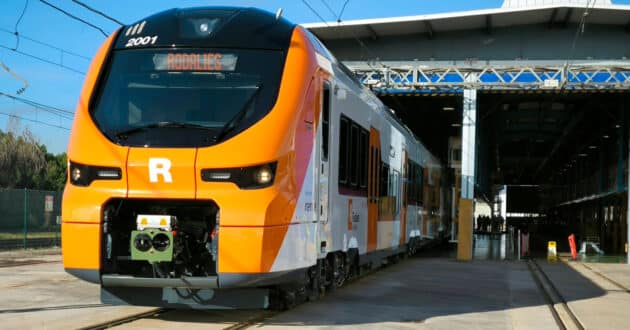 Tren de la serie 452 en la factoría de Alstom. © MIGUEL BUSTOS.