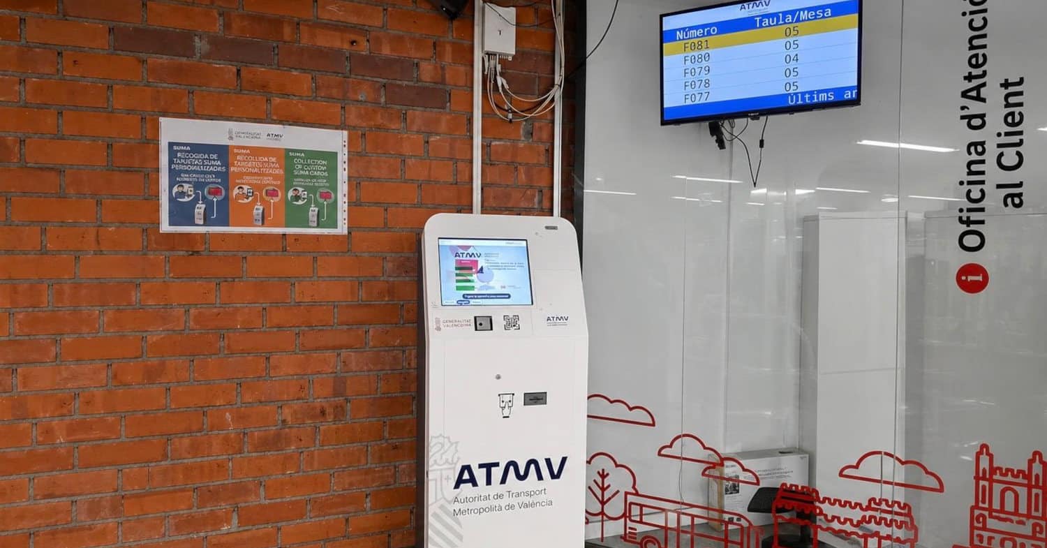 ATMV rolls out self-service machine in Metrovalencia for personalised cards