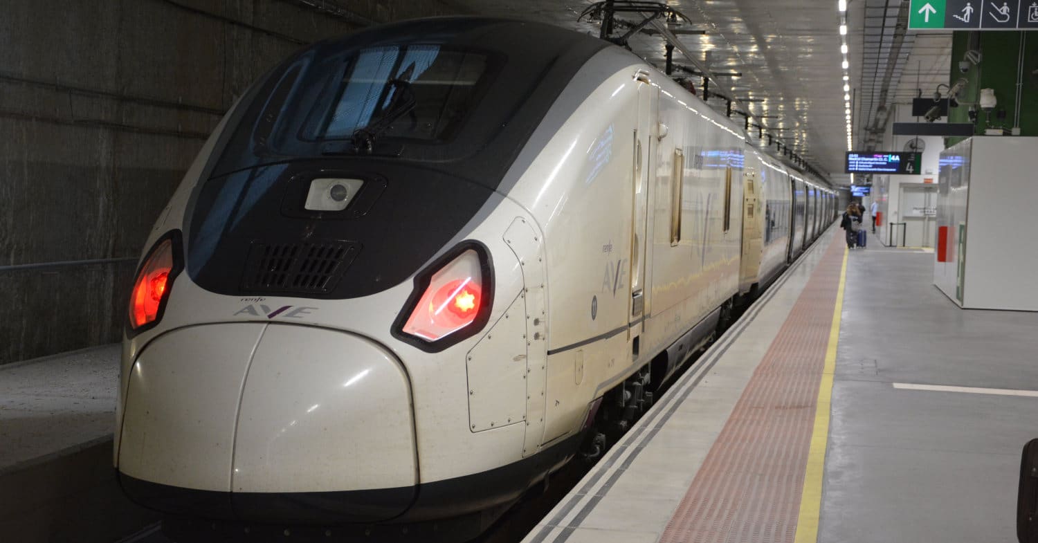 Renfe encarga la transformación de la serie 106 de ancho fijo a ancho variable