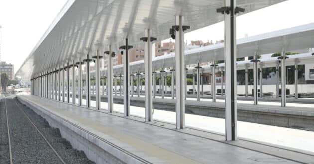 Pátios da nova estação de Almería. © MINISTÉRIO DOS TRANSPORTES E DA MOBILIDADE SUSTENTÁVEL.