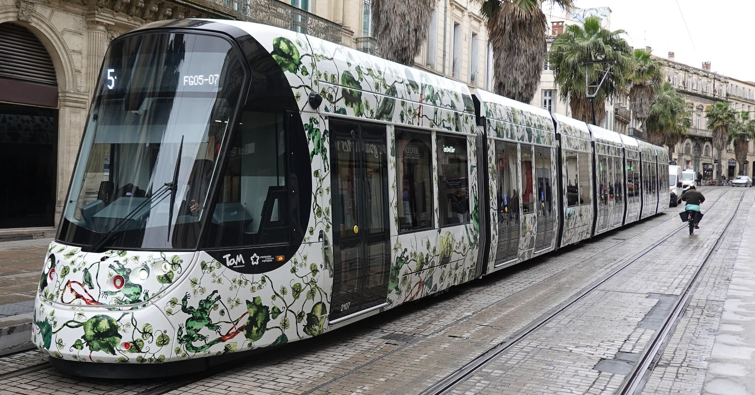 Île-de-France Mobilités encomenda à CAF 15 comboios-tram para a linha T13