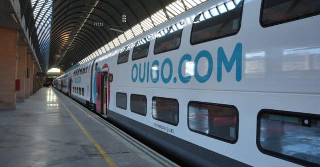 Um comboio da Ouigo Espanha na estação de Sevilha-Santa Justa. © MIGUEL BUSTOS.