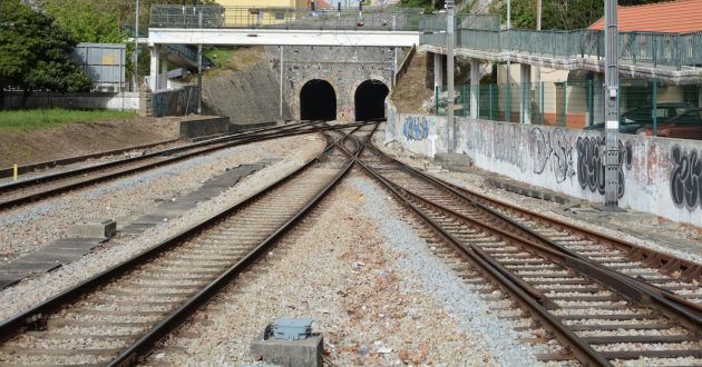 Vías de ancho ibérico en la estación de Sintra. © MIGUEL BUSTOS.